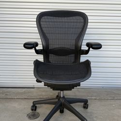 Herman Miller Aeron Size C Fully Loaded