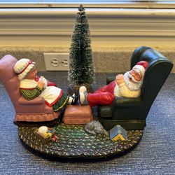 Christmas ceramic Mr. and Mrs. Claus 