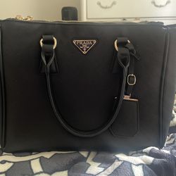 prada medium size black bag 