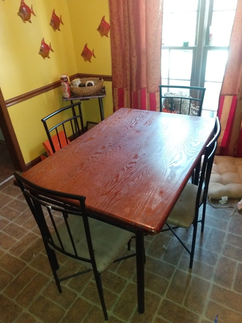  Table And Chairs 