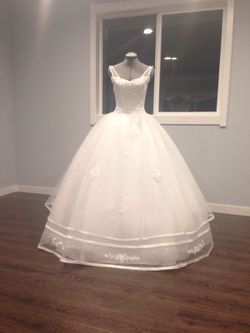 Wedding ball gown