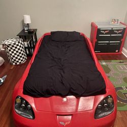 Step 2 Corvette Complete Bedroom Set