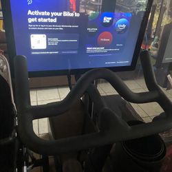 Peloton Bike – Gently Used (Under 100 Rides)