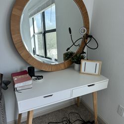 Desk/mirror and chair
