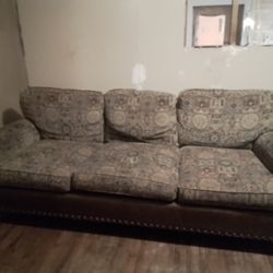 Broyhill Sofa 