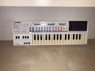 Casio Pt-80 Mini Portable Keyboard