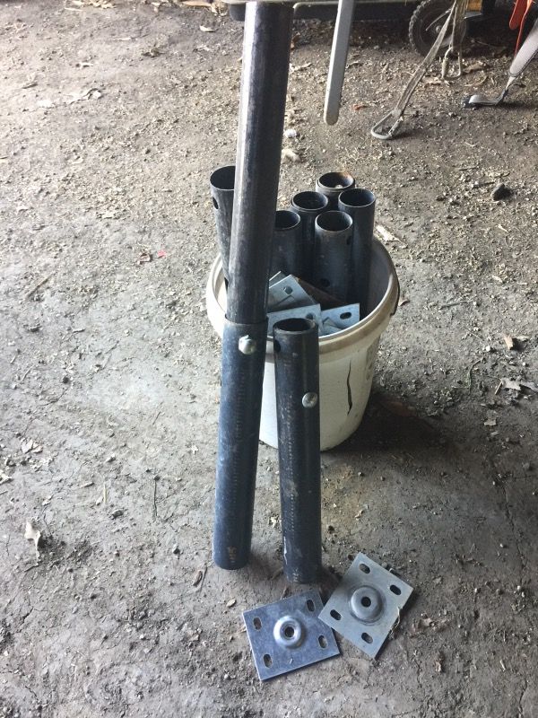 Jack house or deck stands