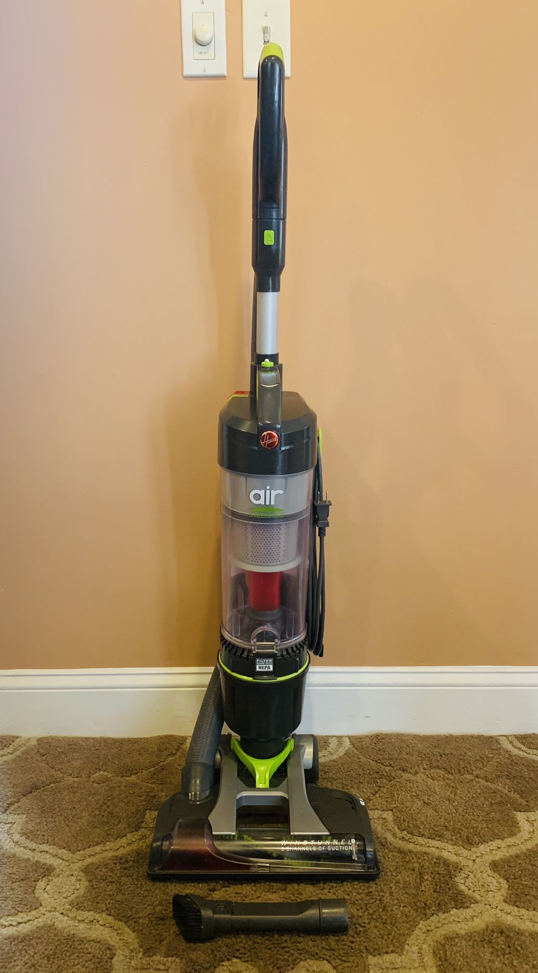 Hoover windtunnel air vacuum cleaner