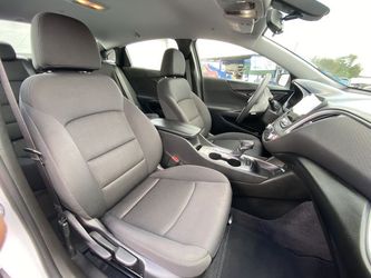 2022 Chevrolet Malibu Thumbnail