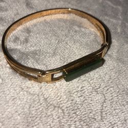 Vintage 1978 Avon Treasured Genuine Jade Bar Hinged Bangle Bracelet Goldtone