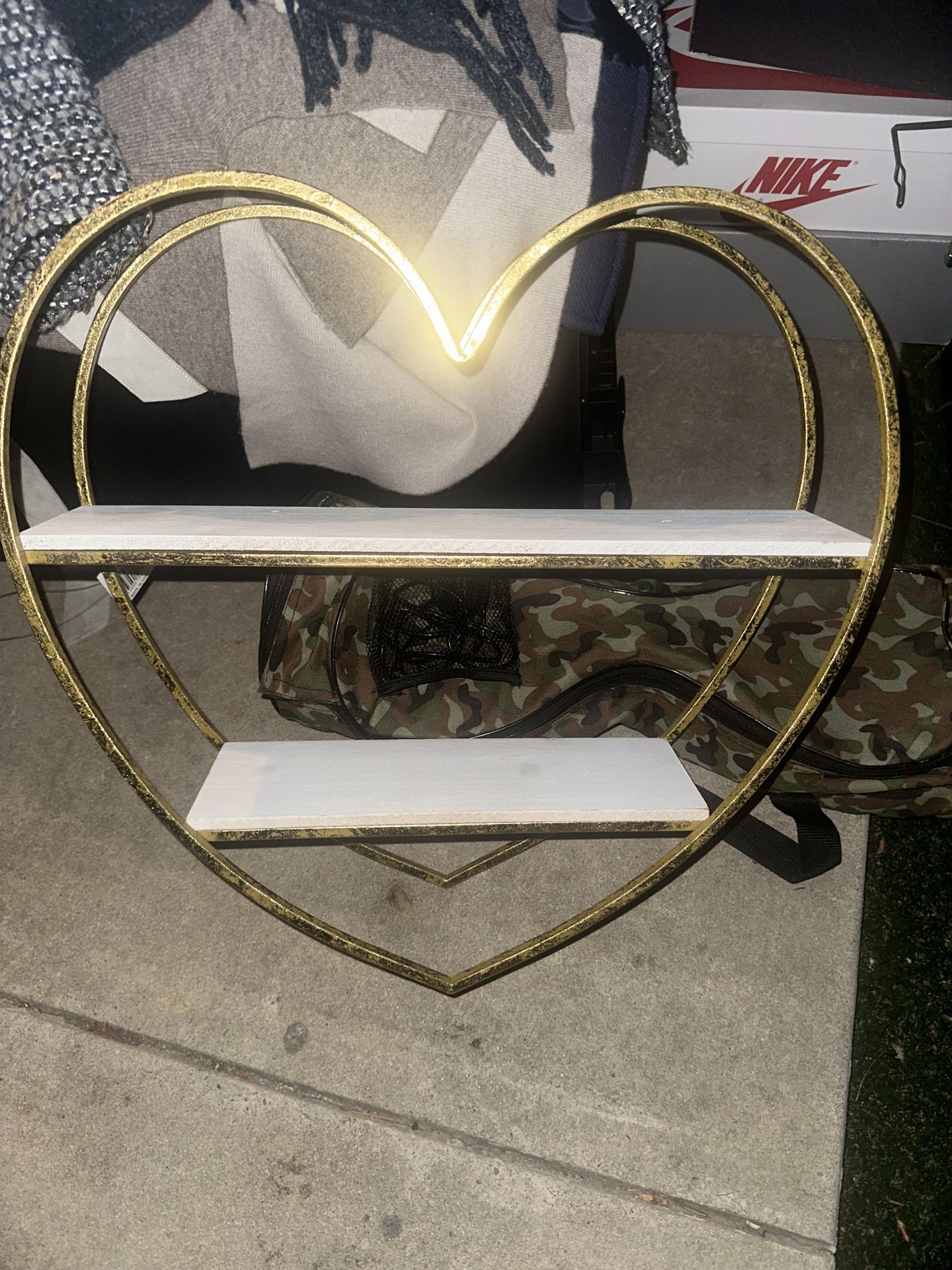 Heart Shelves