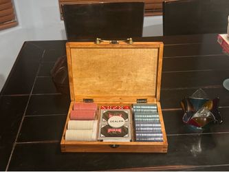 New  Poker set  with Wooden Case