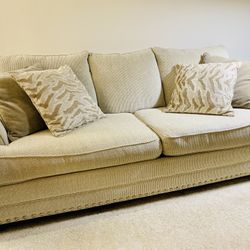 Bob’s Furniture Sofa