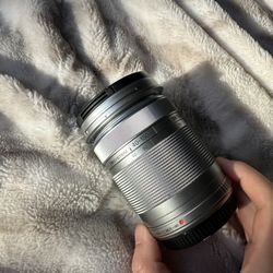 OM SYSTEM M.Zuiko Digital ED 40-150mm f/4-5.6 R Lens for Micro Four Thirds