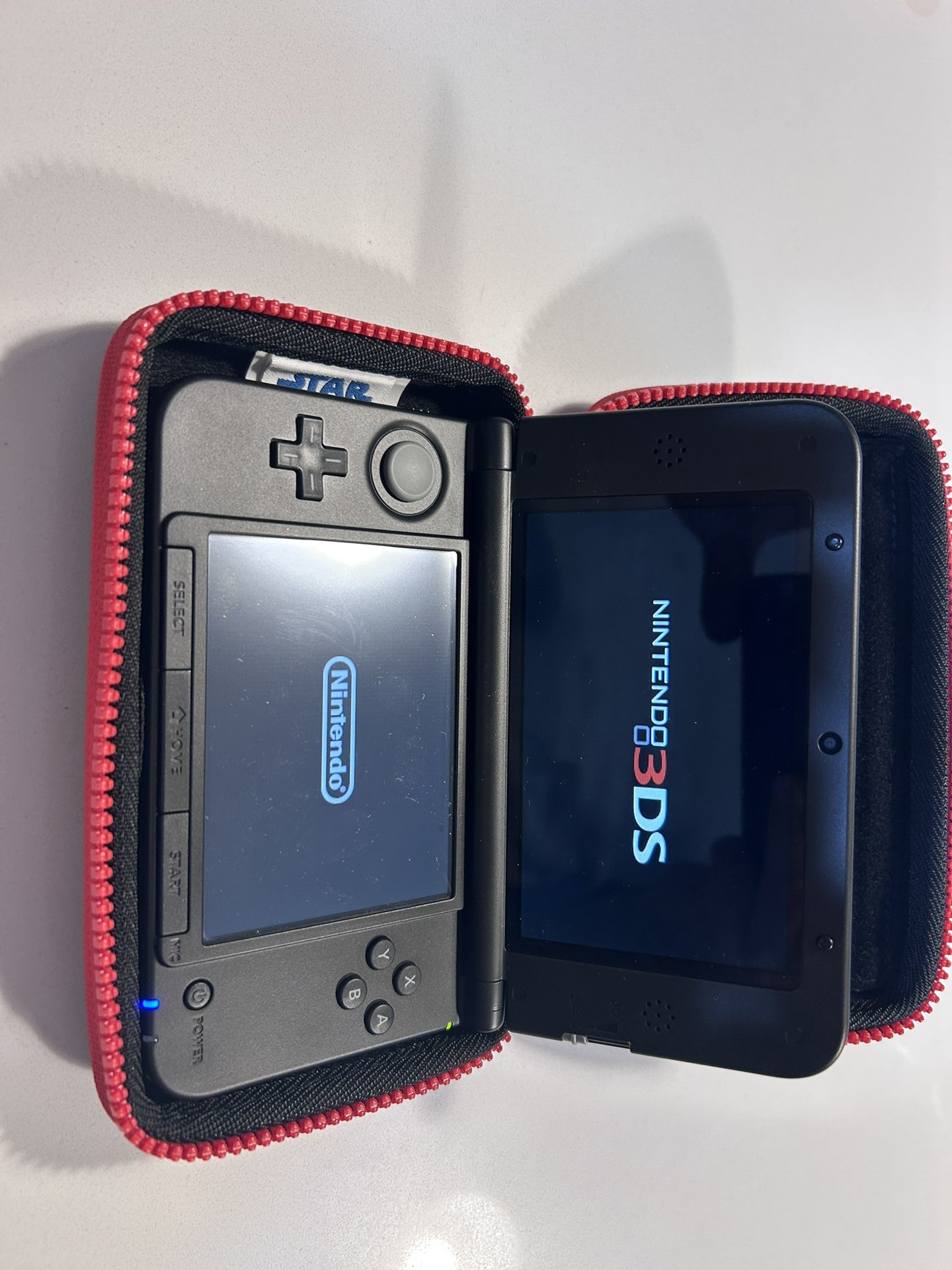 Nintendo 3DS XL With Case 