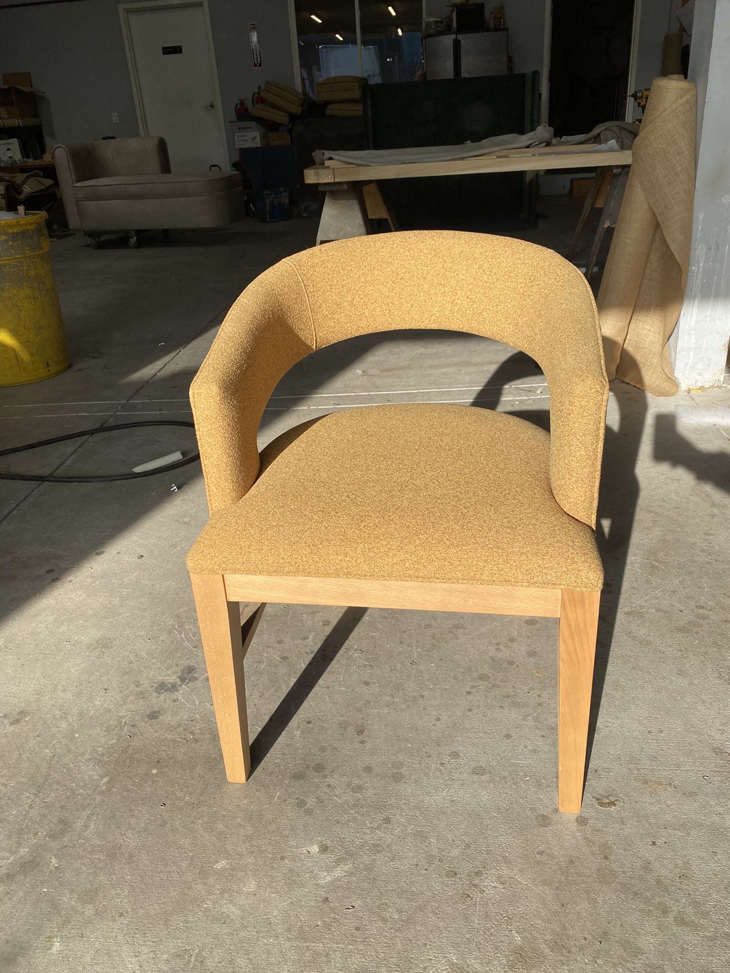 Modrest Truman Mid-Century Modern Natural Arm chair