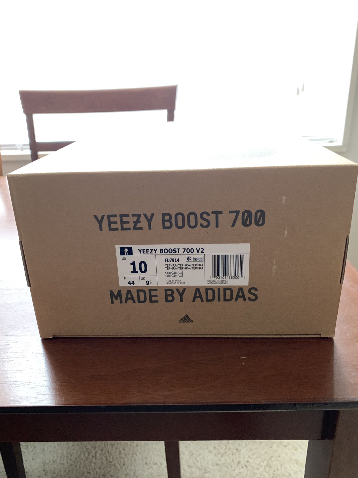 Adidas Yeezy 700 V2 Tephra Size 10