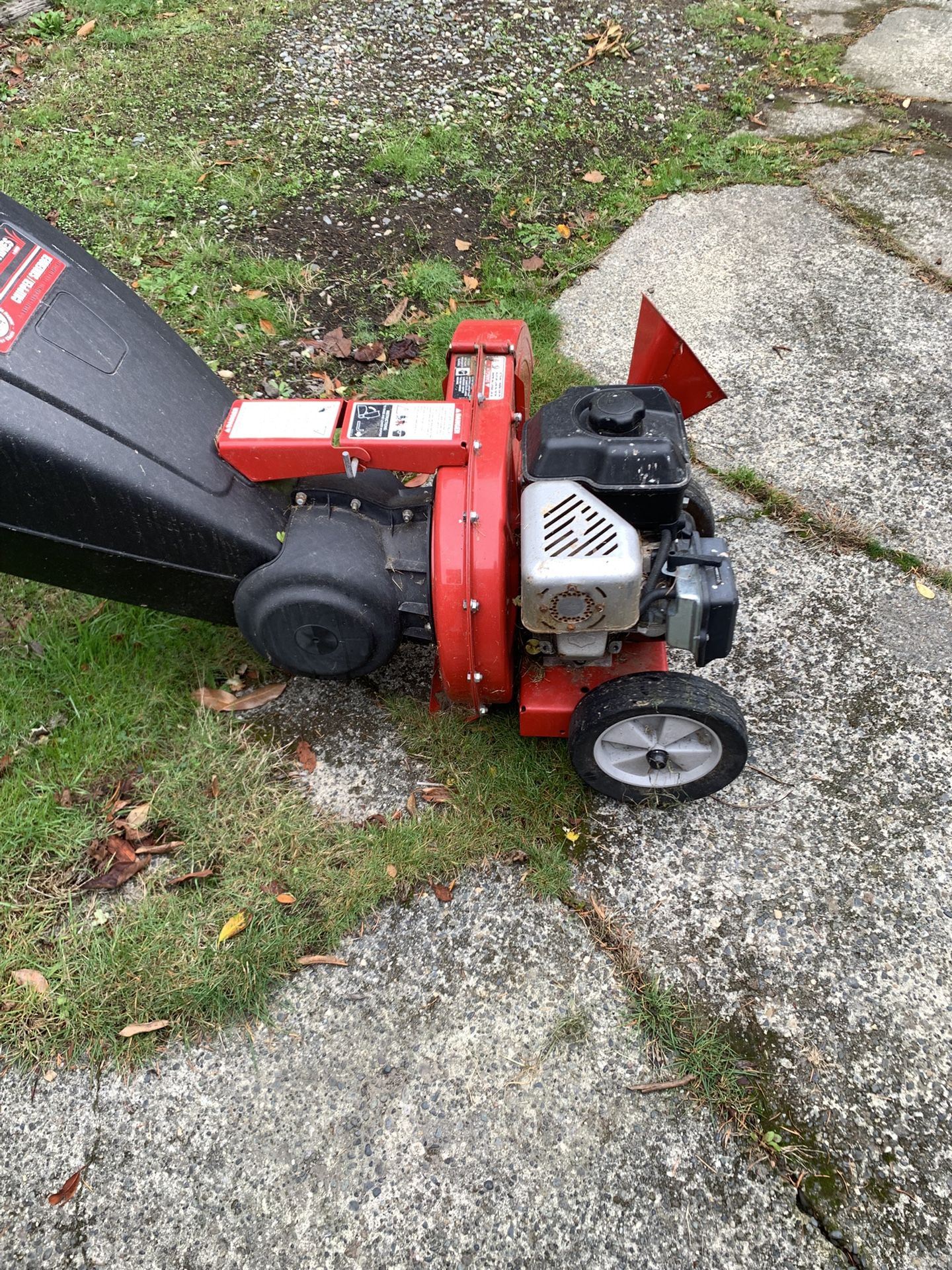 Yard Machines Chipper/shredder