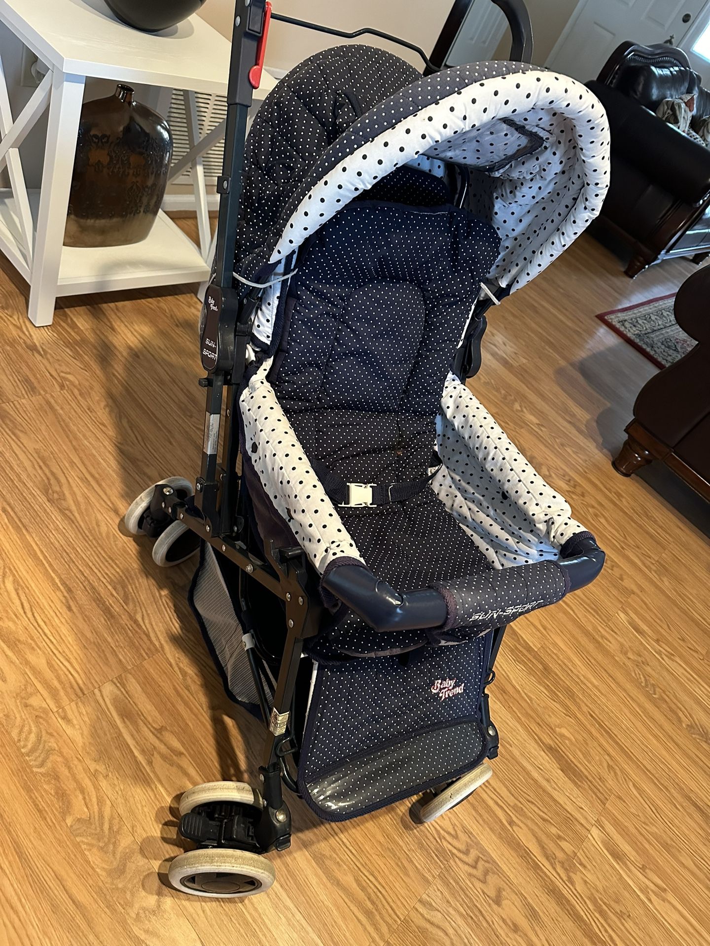 Baby Trend Folding stroller Sun sport easier folding and carry for traveling