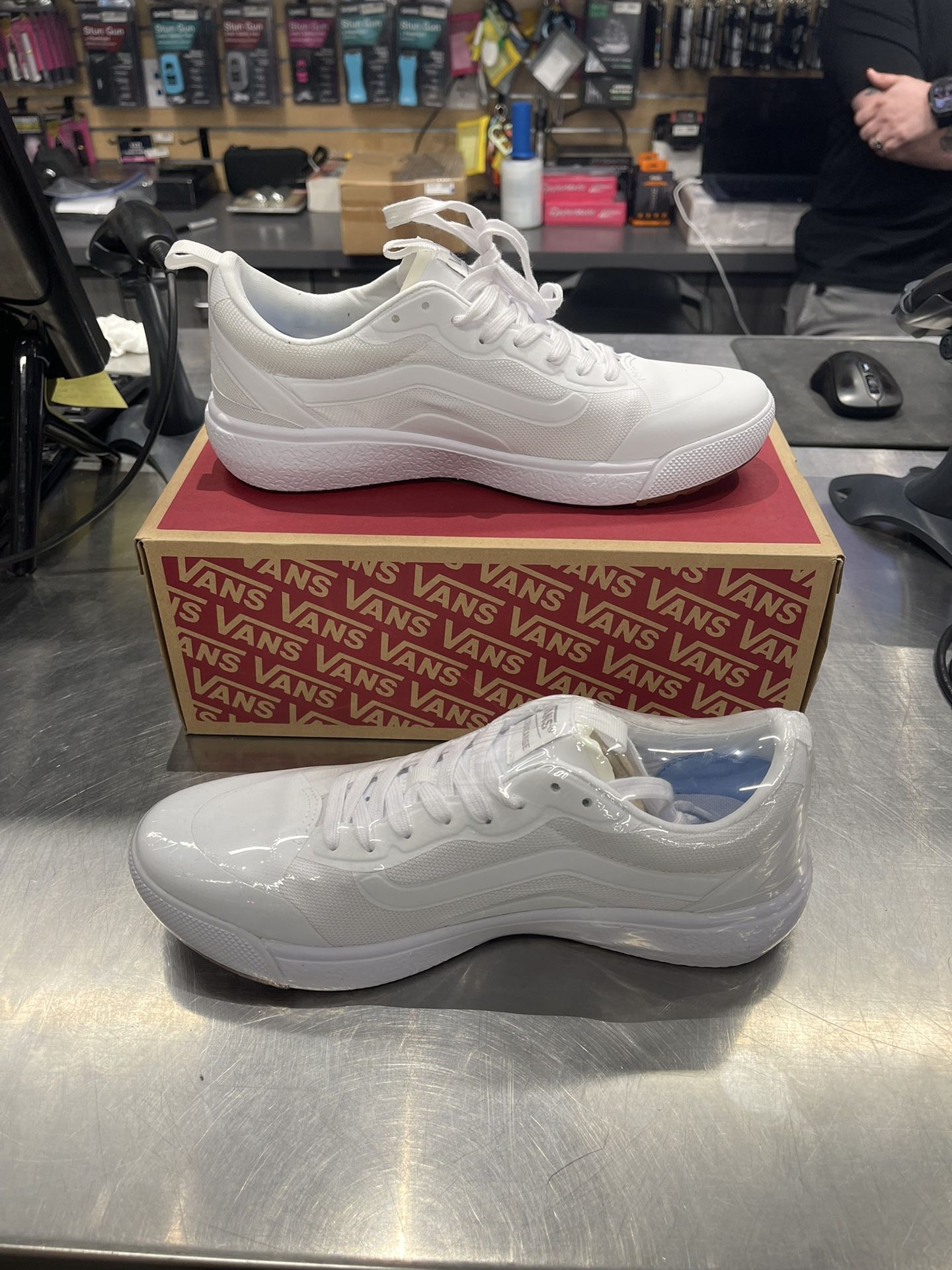 Vans Ultrarange Exo Gym Shoes (136351) MMP