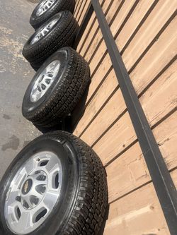 Original Chevrolet Silverado 2500 HD Wheels