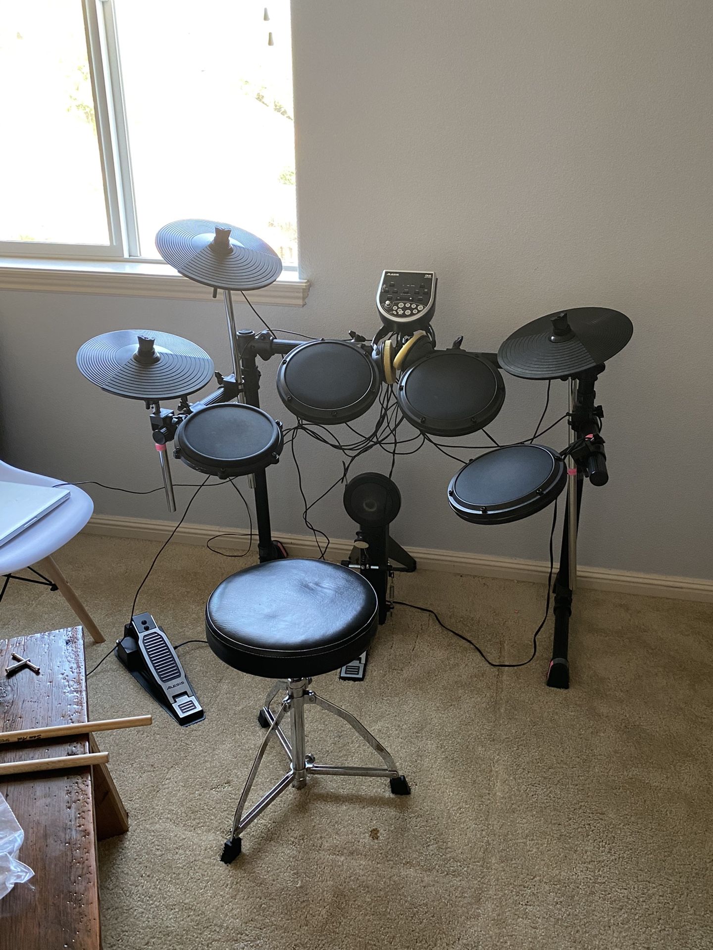 Alesis DM6 Electric Drum Set/Kit for Sale in Washougal, WA OfferUp