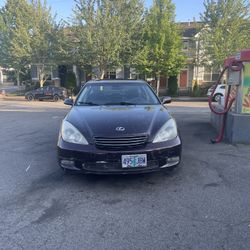 2002 Lexus ES 300 Auto, Air P/S, P/B Sunroof Am/ Fm Stereo With Cassette And CD Player. Tilt Cruise, Leather Seats With No Tears In The Seats $2995