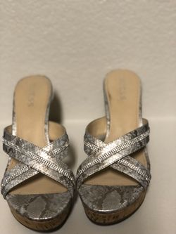 Guess Women’s Size 9 Wedge Heels/ Excellent Condition
