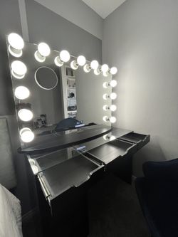 Make Up Vanity