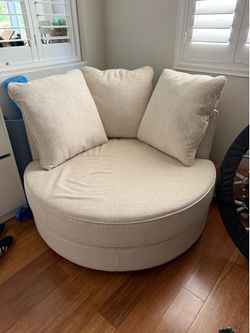 Round swivel chair/couch