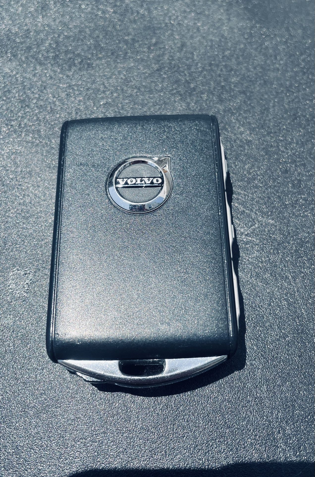 2020 Volvo S60 Key Fob - 1 Key Only. OEM. Original Part