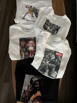 Lot Of Mens T-Shirts All Size XL - Will Sell 25$ Each Or 80$ For All