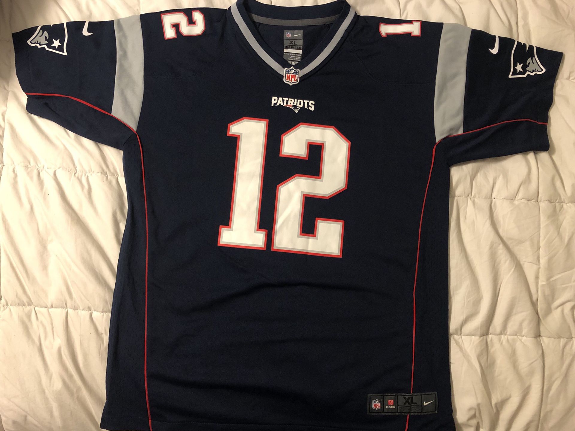 Nike New England Patriots Youth Tom Brady Football Jersey