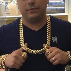 20MM Cuban Link Set 14k Gold Plated Doesn't Loses Color 