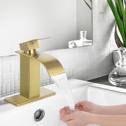 Waterfall Bathroom Faucet, Brushed Gold Modern Single Handle Bathroom Faucets for 1 or 3 Hole 