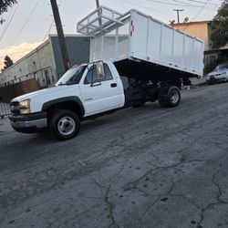Silverado Motor 6.0 De Gasolina Dompe Nuevo  10 Toneladas Lista Para Trabajar