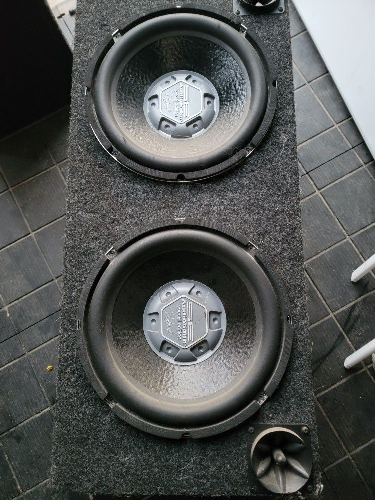 Audiobahn AW1251SE 12" Woofer 400 watts Special Edition (Used)