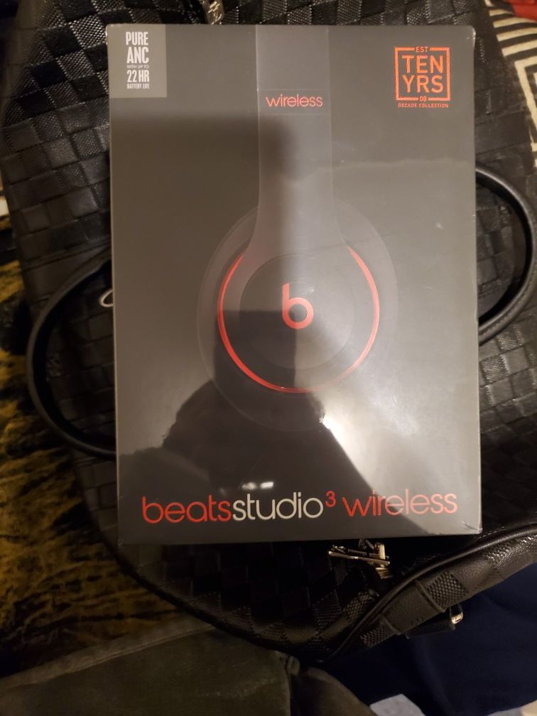 Brand new beats studios 3 still in original plastic retails for $350
