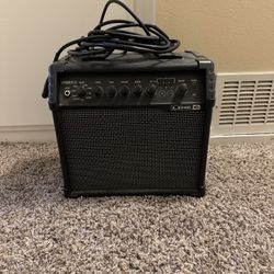 Line 6 Spider V 20 guitar amp