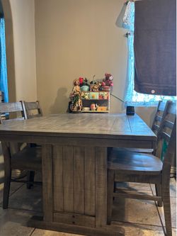 Dining table grey wood