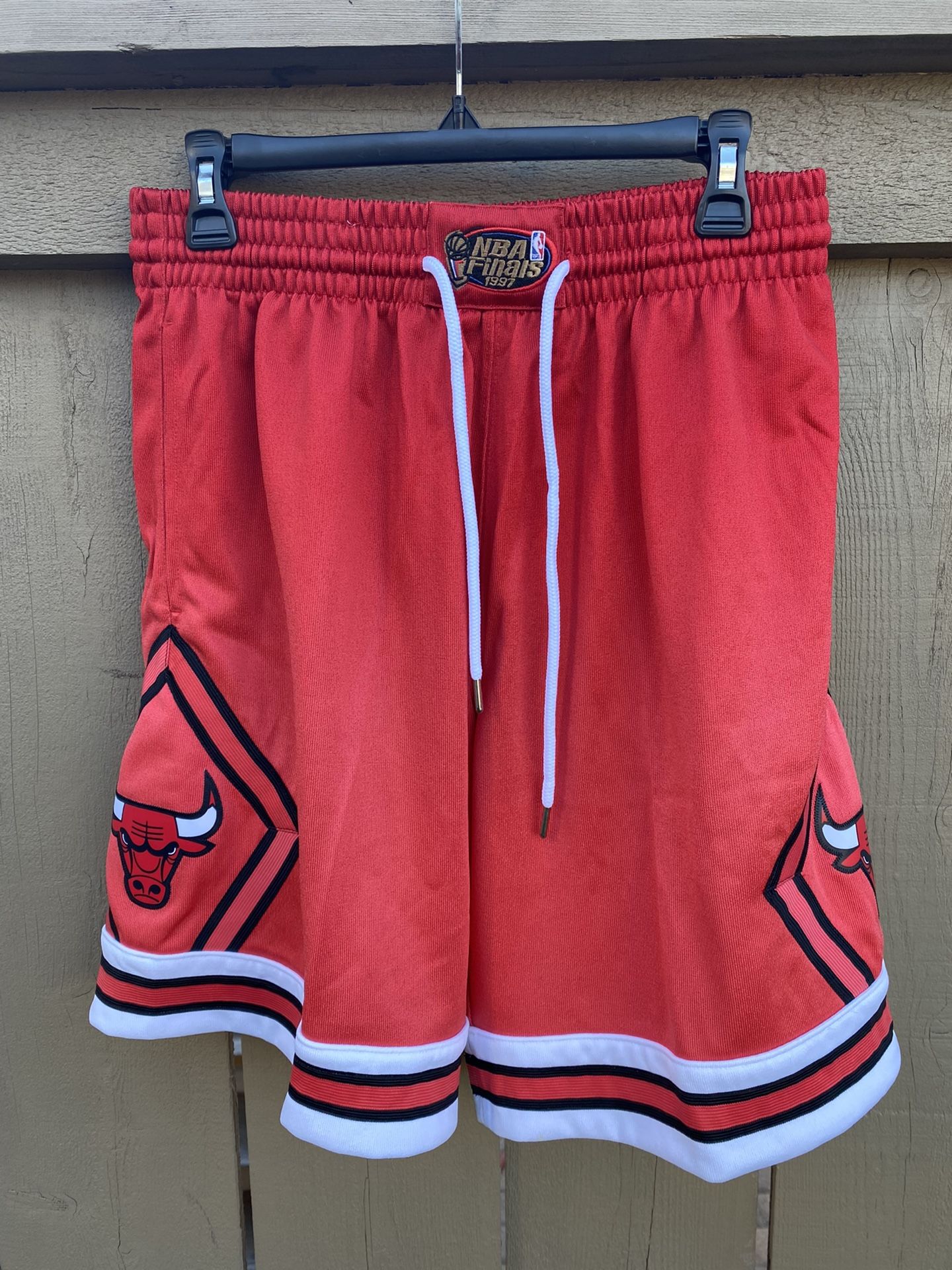 Mitchell Ness Chicago Bulls NBA Finals 97 Old English Faded