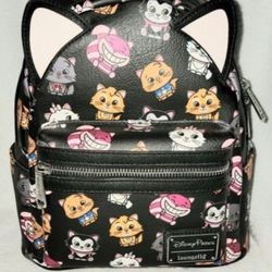 LOUNGEFLY DISNEY CATS FIGARO CHESHIRE AND ARISTOCATS DESIGN NEW WITH TAGS 
