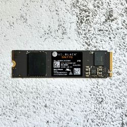 Western Digital WD Black SN770 2TB SSD Like New
