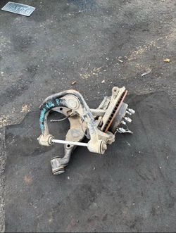 Tacoma spindle 2nd gen OEM (2005-15)