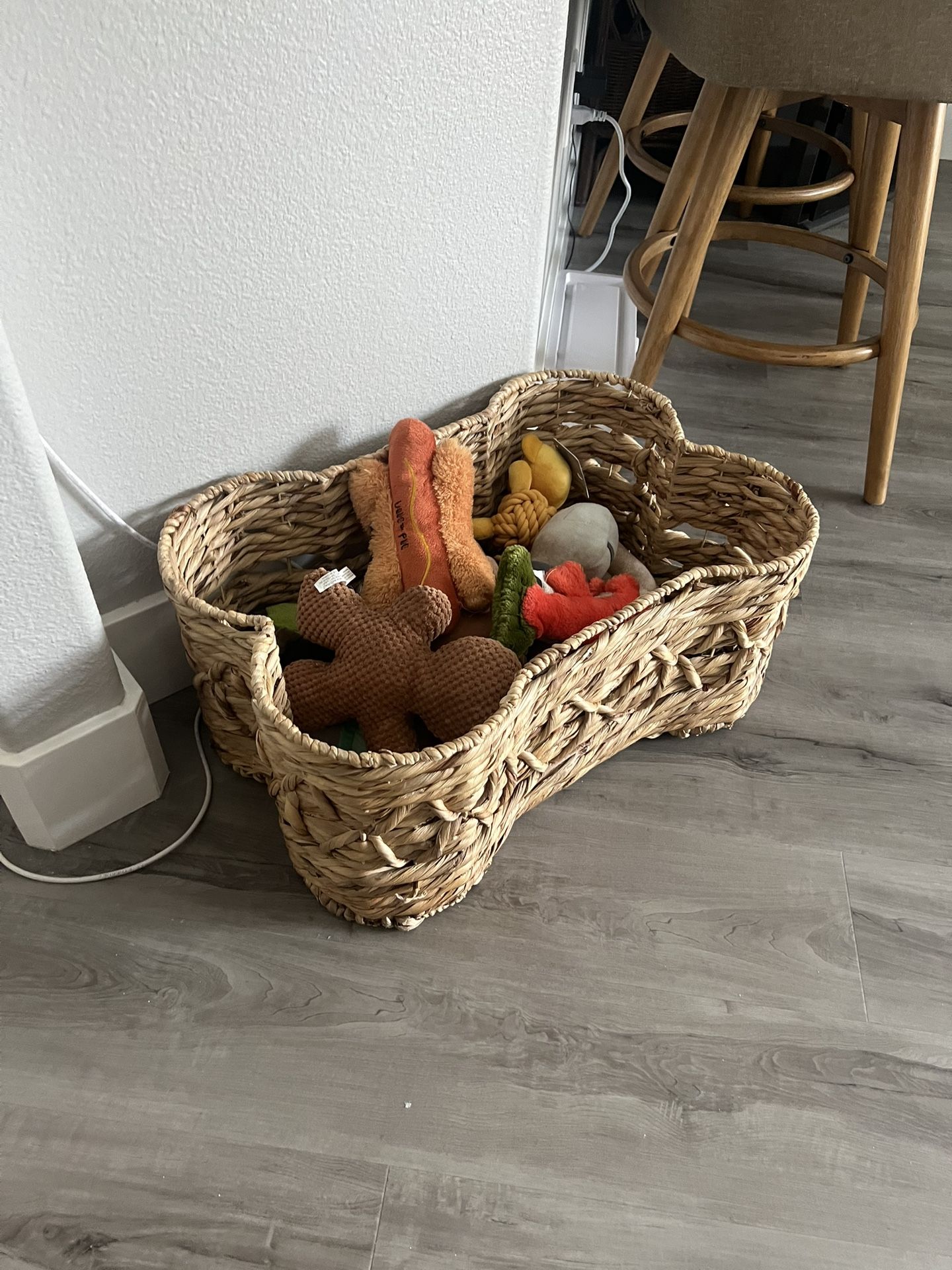 Wicker Bone Shaped Dog Toy Basket