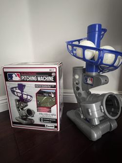 Franklin Automatic Pitching Machine