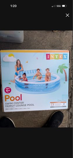 INTEX Swim Center Family Lounge Pool – NEW in Box