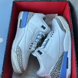 Air Jordan UNC 3s
