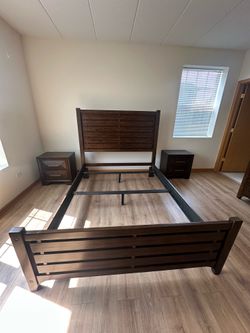 Brown wood bed & nightstands
