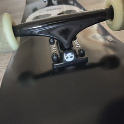 Complete Zero Skateboard